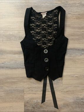 Fashion Magazine Black Lace-Back Button Underbust Vest Size S